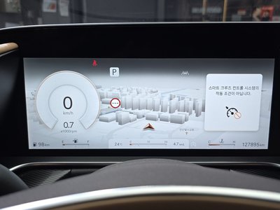 2022 Genesis G90 (RS4) thumbnail 11