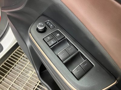 صورة مصغرة 36 لـ 2023 Toyota CROWN CROSSOVER