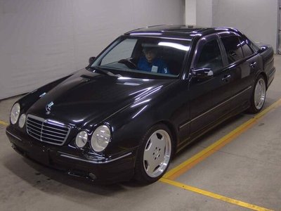MERCEDES-BENZ E-CLASS AMG - 4