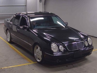 MERCEDES-BENZ E-CLASS AMG - 1