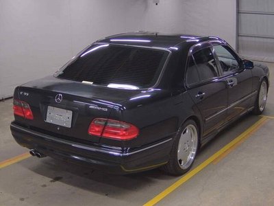 MERCEDES-BENZ E-CLASS AMG - 5