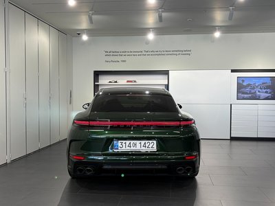 PORSCHE PANAMERA - 3