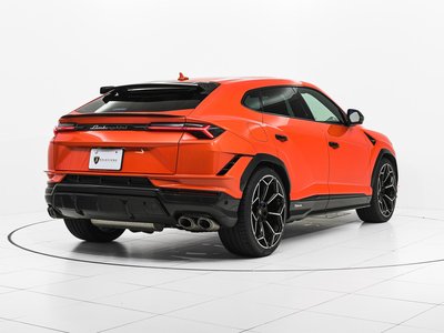 صورة 8 لـ 2025 Lamborghini URUS