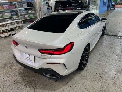 BMW BMW 8 SERIES - 9
