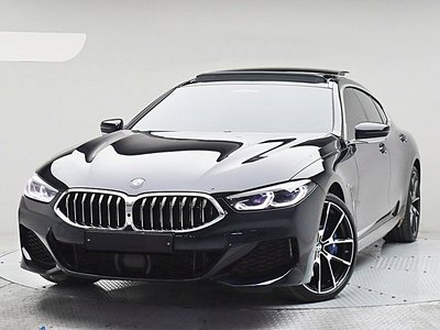 BMW 8 SERIES - 1