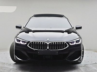 BMW 8 SERIES - 2