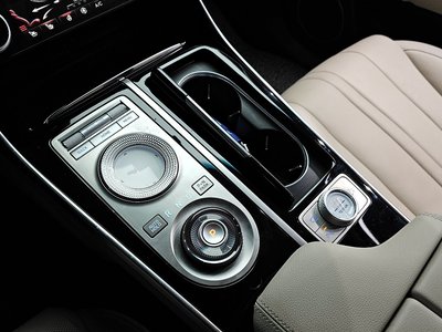 GENESIS GV80 - 9
