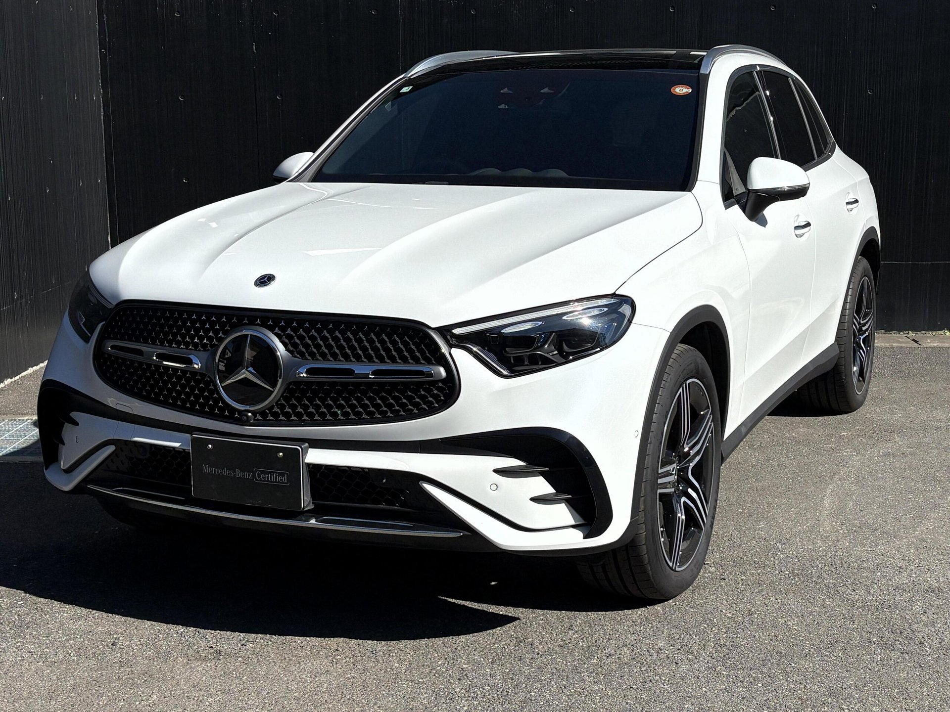 MERCEDES-BENZ GLC - View 1