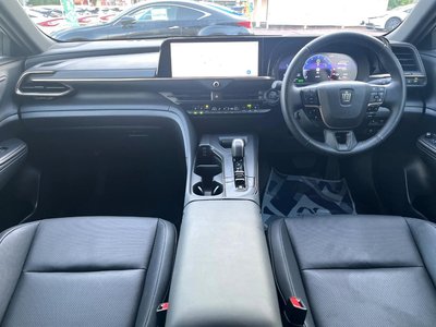 2024 Toyota CROWN CROSSOVER — фото 2