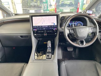 2024 Toyota ALPHARD — фото 2