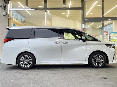 2024 Toyota ALPHARD — миниатюра 22