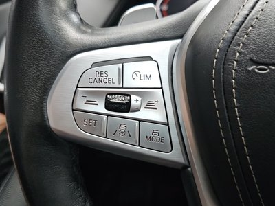 2021 BMW X7 — миниатюра 23