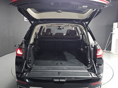 2021 BMW X7 — миниатюра 26