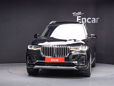 2021 BMW X7 照片 2