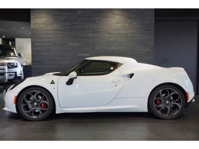 صورة 8 لـ 2015 ALFA Romeo 4C