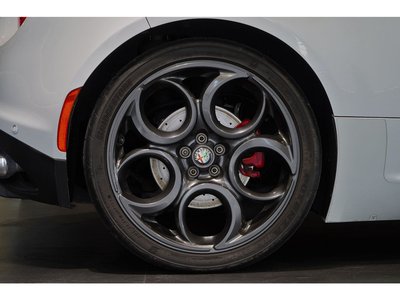 2015 ALFA Romeo 4C 照片 12