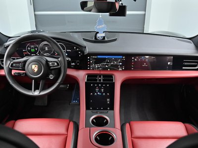 2025 Porsche TAYCAN photo 5