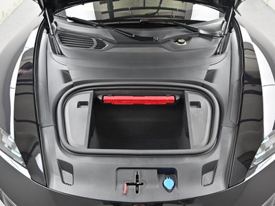 2025 Porsche TAYCAN photo 7