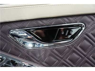 صورة مصغرة 29 لـ 2018 Bentley CONTINENTAL
