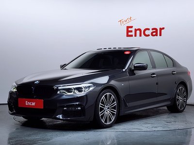 2017 BMW 5 SERIES 照片 1