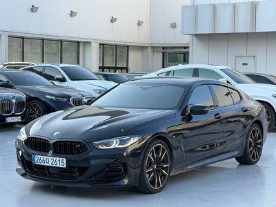 BMW 8 SERIES - 1