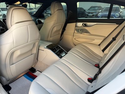 BMW 8 SERIES - 8