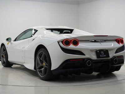FERRARI F8 SPIDER - 10