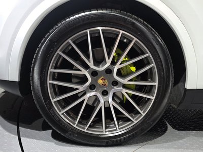 2022 Porsche CAYENNE 照片 6