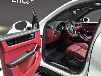 2022 Porsche CAYENNE 照片 10