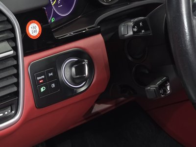 2022 Porsche CAYENNE — миниатюра 15