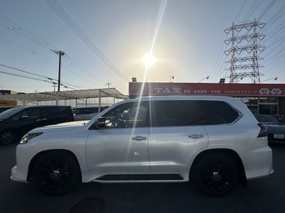 LEXUS LX - 10