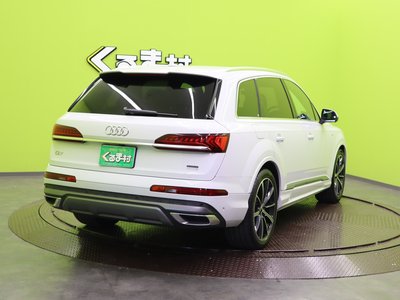 AUDI Q7 - 8