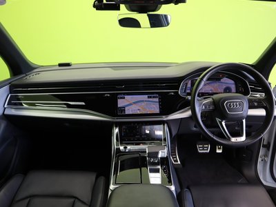AUDI Q7 - 10