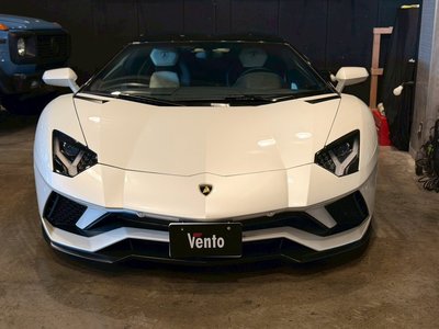 2018 Lamborghini AVENTADOR ROADSTER photo 3