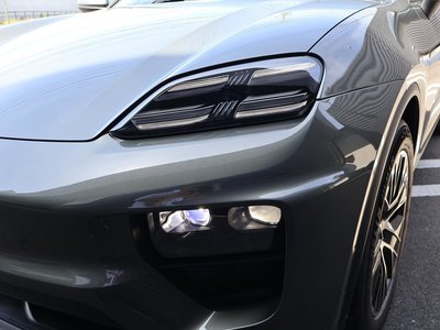 2026 Porsche MACAN — миниатюра 15