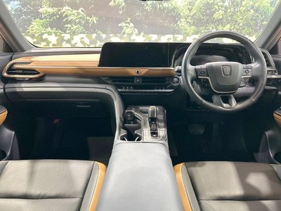 صورة 2 لـ 2023 Toyota CROWN CROSSOVER