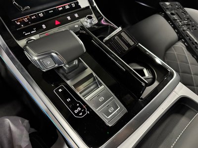 2026 AUDI Q8 缩略图 12