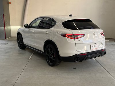 صورة 6 لـ 2025 ALFA Romeo STELVIO