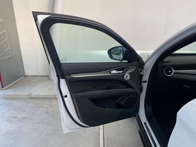 2025 ALFA Romeo STELVIO 缩略图 56