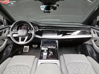 AUDI Q8 - 5