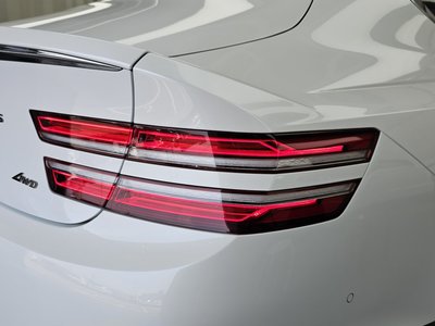 GENESIS G80 (RG3) - 10