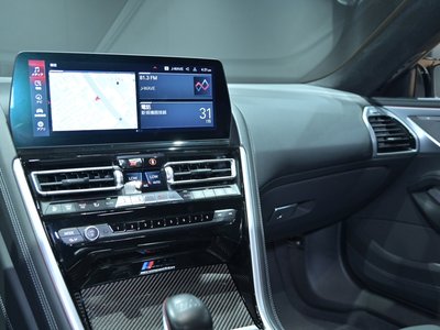 2022 BMW M8 GRAN COUPE — миниатюра 42