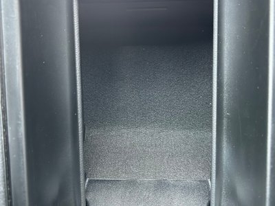 2025 Mercedes-BENZ C-CLASS 缩略图 42