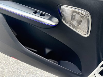 2025 Mercedes-BENZ GLC — миниатюра 28