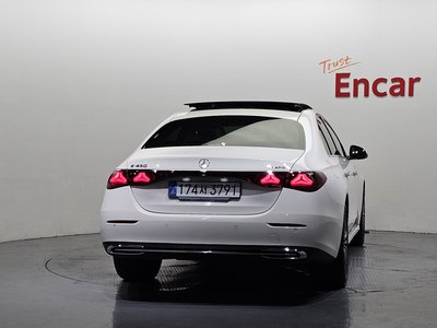 صورة 3 لـ 2025 Mercedes-BENZ E-CLASS