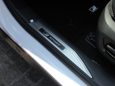 صورة مصغرة 35 لـ 2025 Lexus RX