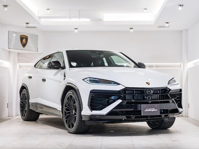 LAMBORGHINI URUS - 1