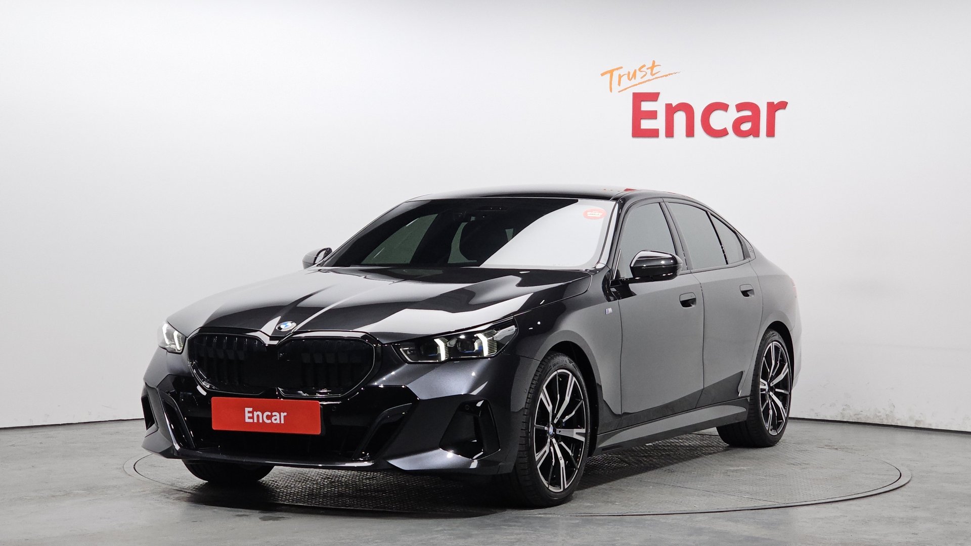 BMW 5 SERIES - View 1