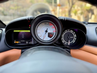 FERRARI CALIFORNIA - 10