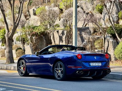 FERRARI CALIFORNIA - 3